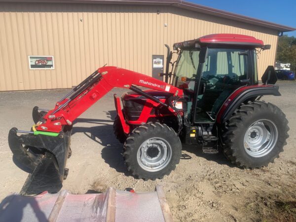 Mahindra 6075 Cab Tractor