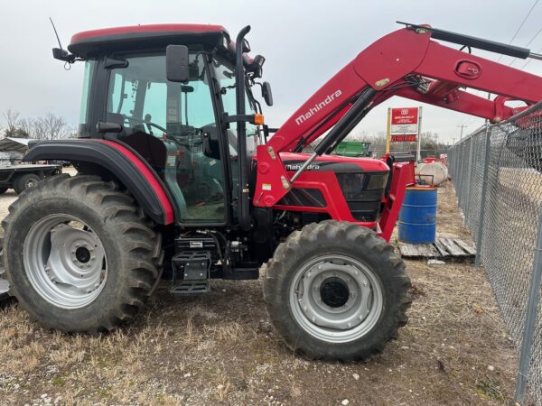 Mahindra 6075 Cab Tractor - Image 2