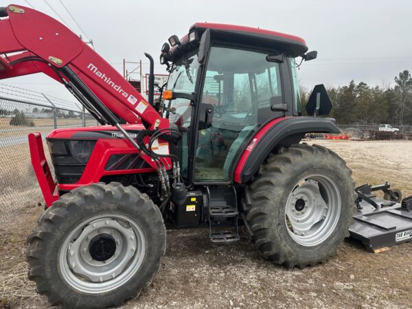 Mahindra 6075 Cab Tractor - Image 5