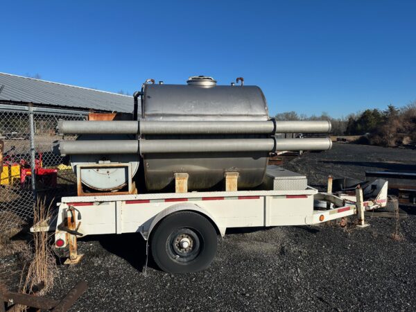 1999 Butler Material Trailer with Stainless Steel Tank - Image 3